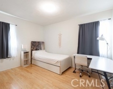 3813 College - Photo Thumbnail 11