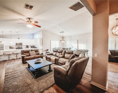 82518 Bogart Drive - Photo Thumbnail 10