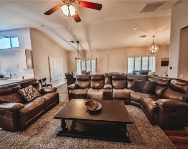 82518 Bogart Drive - Photo Thumbnail 8