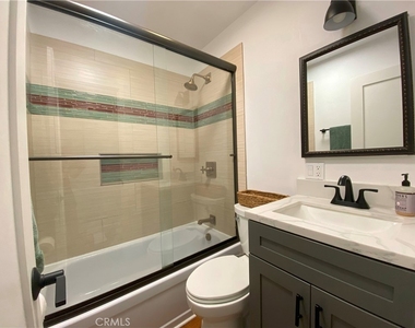 939 Canyon Spur - Photo Thumbnail 10