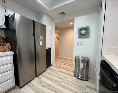2512 E Willow - Photo Thumbnail 8