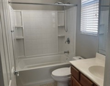 13946 Topeka Ct - Photo Thumbnail 22