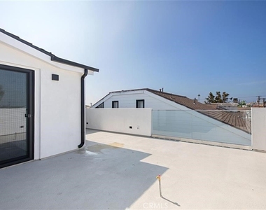 423 Orchid Ave - Photo Thumbnail 24