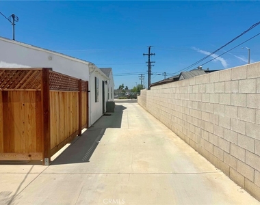 10916 Laurel Avenue - Photo Thumbnail 9