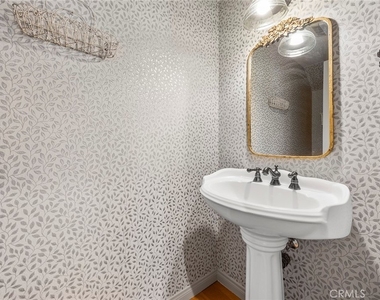 1108 S Positano Avenue - Photo Thumbnail 13