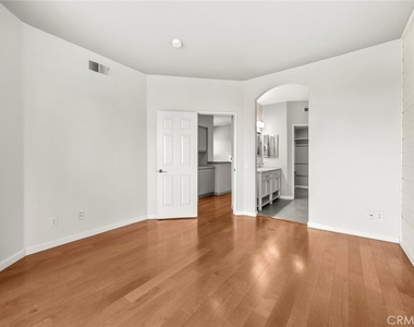 1108 S Positano Avenue - Photo Thumbnail 21