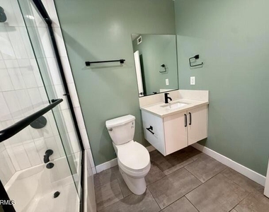 5628 Auckland Avenue - Photo Thumbnail 11