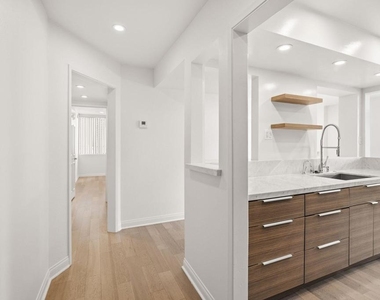 1215 N Olive Drive - Photo Thumbnail 5
