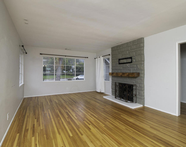 246 Baptiste Way - Photo Thumbnail 2