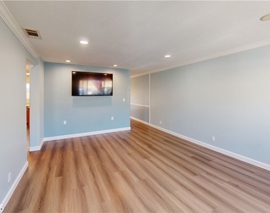 8172 20th Street - Photo Thumbnail 1