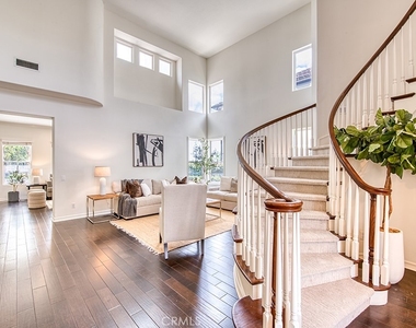 30 Eisenhower Lane Lane - Photo Thumbnail 1