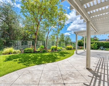 30 Eisenhower Lane Lane - Photo Thumbnail 28