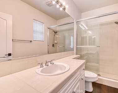 30 Eisenhower Lane Lane - Photo Thumbnail 25
