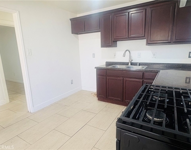 296 N Allen - Photo Thumbnail 16