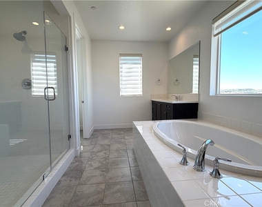 20756 W Bluebird Ct - Photo Thumbnail 24