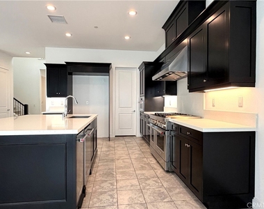 20756 W Bluebird Ct - Photo Thumbnail 3