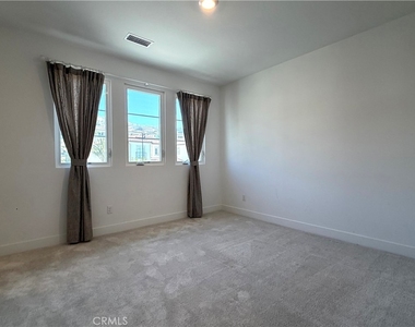 20756 W Bluebird Ct - Photo Thumbnail 30