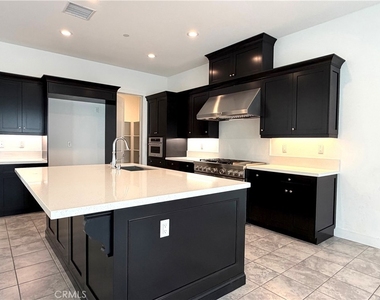 20756 W Bluebird Ct - Photo Thumbnail 2