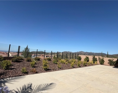 20756 W Bluebird Ct - Photo Thumbnail 17