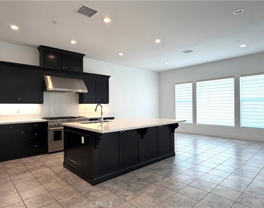 20756 W Bluebird Ct - Photo Thumbnail 1