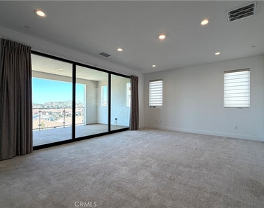 20756 W Bluebird Ct - Photo Thumbnail 19