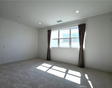 20756 W Bluebird Ct - Photo Thumbnail 27