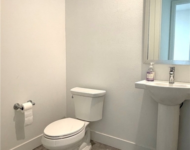 20756 W Bluebird Ct - Photo Thumbnail 12