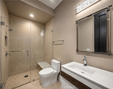 1020 Hampton - Photo Thumbnail 10