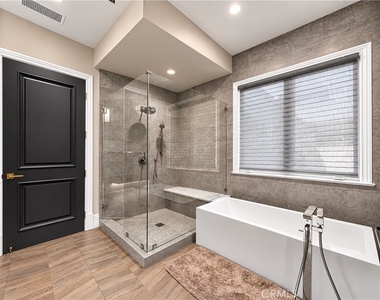 1020 Hampton - Photo Thumbnail 44