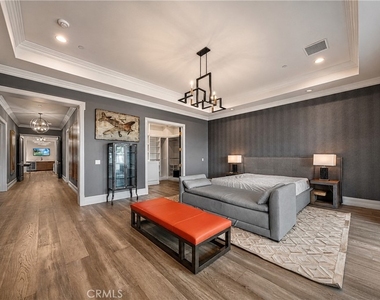 1020 Hampton - Photo Thumbnail 48