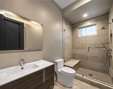 1020 Hampton - Photo Thumbnail 41