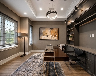 1020 Hampton - Photo Thumbnail 46