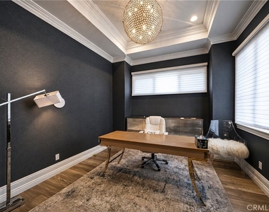 1020 Hampton - Photo Thumbnail 34