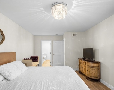 24218 Ontario Lane - Photo Thumbnail 18