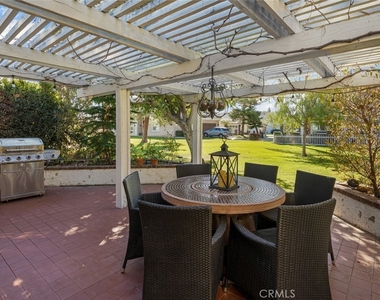 24218 Ontario Lane - Photo Thumbnail 9