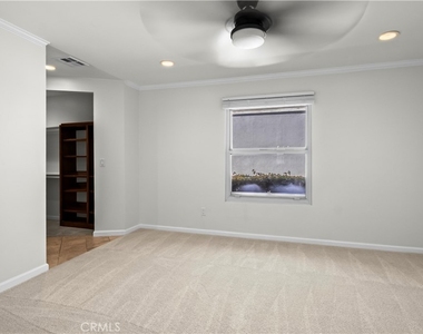 2424 University Dr - Photo Thumbnail 13