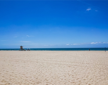 6601 Seashore - Photo Thumbnail 18