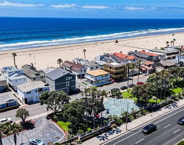 6601 Seashore - Photo Thumbnail 16