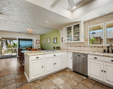 2719 Via Montecito - Photo Thumbnail 14