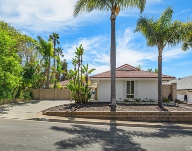 2719 Via Montecito - Photo Thumbnail 1