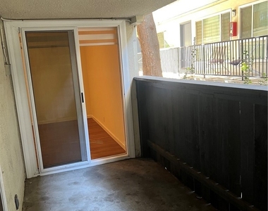 265 N Oakland Avenue - Photo Thumbnail 14
