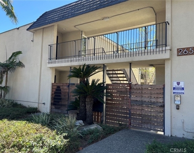265 N Oakland Avenue - Photo Thumbnail 15