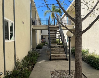 265 N Oakland Avenue - Photo Thumbnail 16