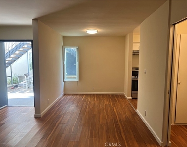 265 N Oakland Avenue - Photo Thumbnail 3