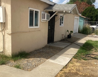 16859 Fairfax Street - Photo Thumbnail 2