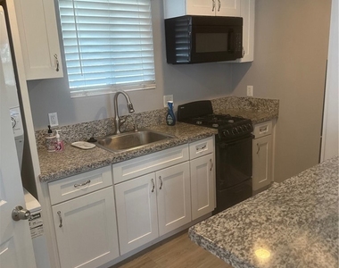 3615 Genevieve Street - Photo Thumbnail 2
