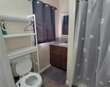 643 Unit C E 7th - Photo Thumbnail 8