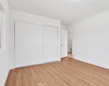 20933 Sioux Road - Photo Thumbnail 5