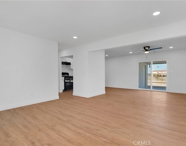 13634 Aster Road - Photo Thumbnail 4