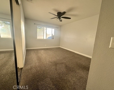 27535 Lakeview - Photo Thumbnail 6